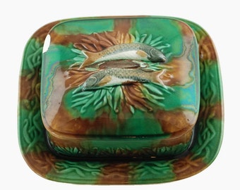 Antique Victorian English Green and Brown Majolica Sardine Box with Dimensional Sardines and Seaweed Accents