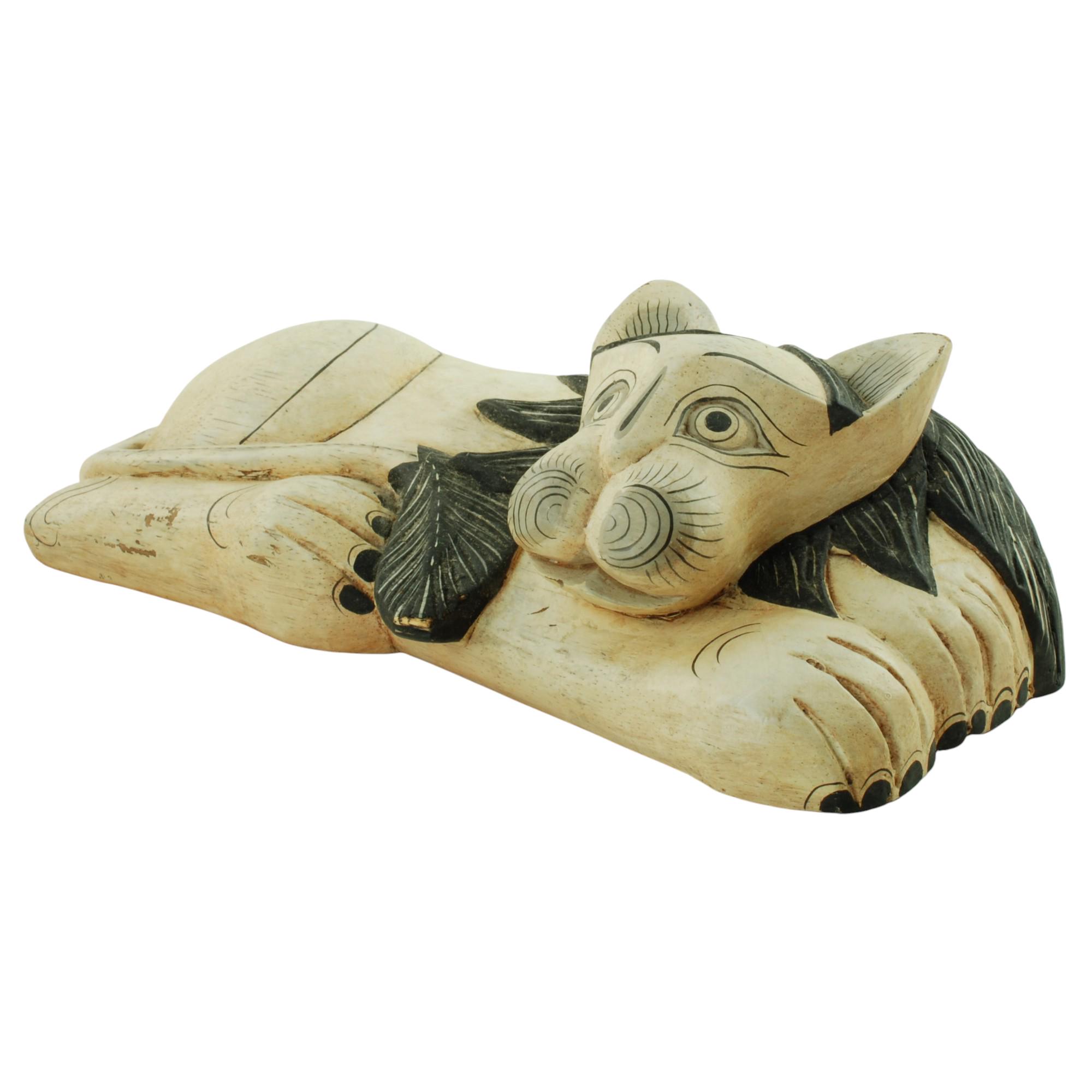 ヴィンテージの木製彫刻ライオン、立体的なたてがみと尾、手描き