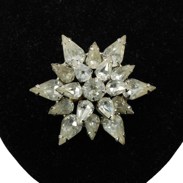 Gran broche vintage Weiss con forma de estrella y diamantes de imitación.