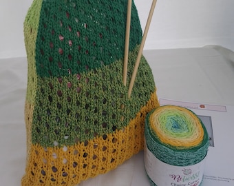 Shopping bag knitting kit with recycled yarn