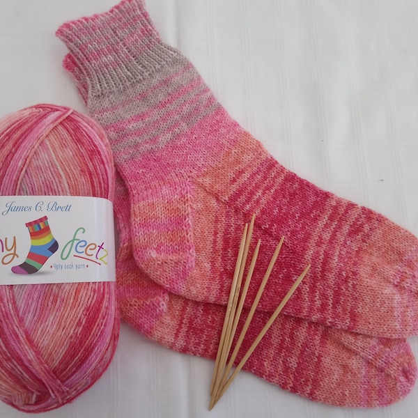 Funny Feetz Sock knitting kit