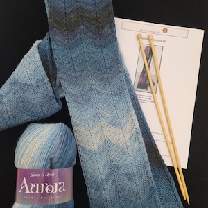 Scarf knitting kit