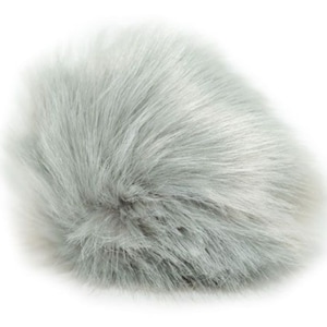 Super soft  faux fur pompom