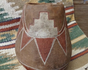 Antique Seed Pot Ohkay Owingeh Pueblo - San Juan Pueblo - Unsigned - FREE SHIPPING -  [#206 - LR - cabinet]