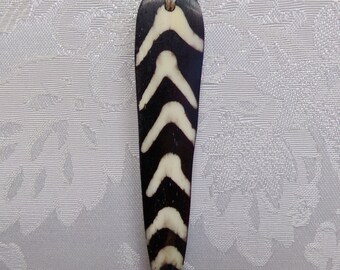 Ethnic Batiked Chevron Bone Pendant - Kenyan - [#308 DC Box #2]