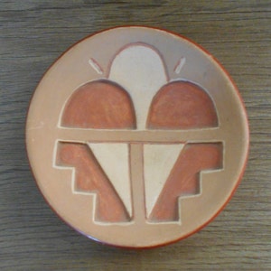San Juan Pueblo Deeply Carved Redware Plate; likely made by Tomasita Montoya, 1940-1950 - FREE SHIPPING - [#72 - TB - Shelf 4M]