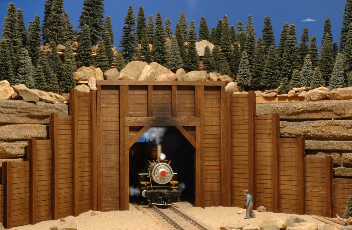 G SCALE TRAIN Building Tunnel Portal for Use With LGB Accucraft Garden