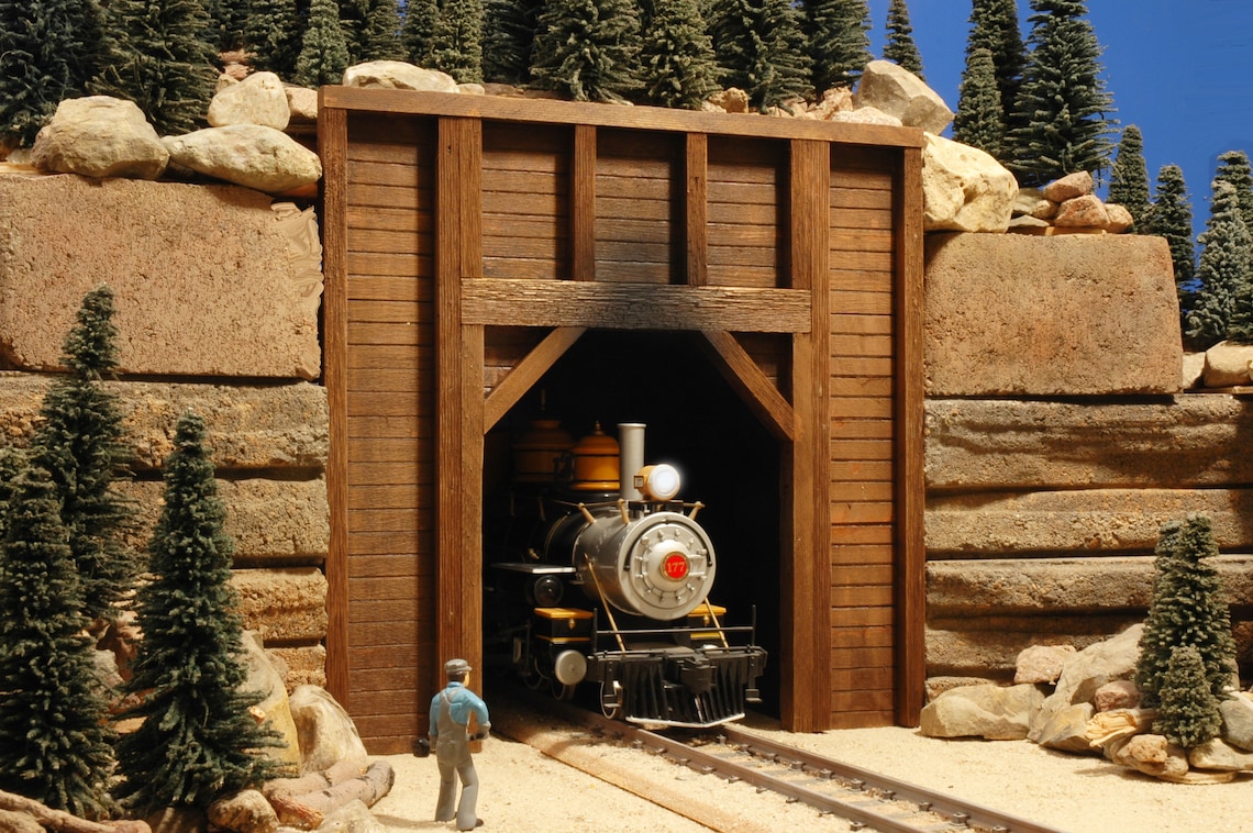 G SCALE TRAIN Building Tunnel Portal for Use With LGB Accucraft Garden