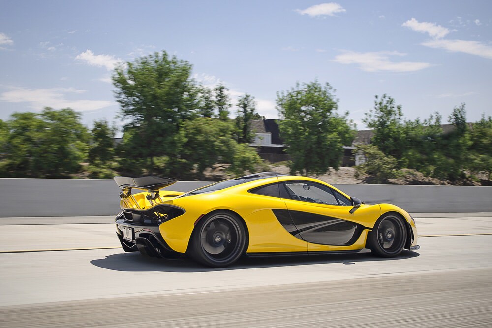 Mclaren P1 Rechts Hinten Motion Gelb Hd Poster Hyper Auto Etsy