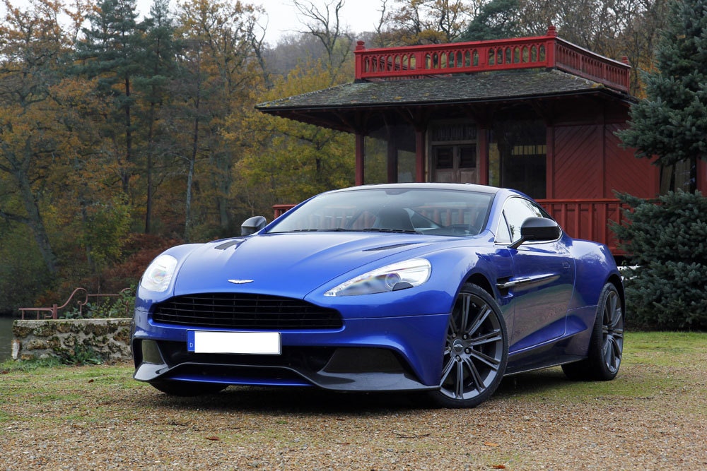 Aston Martin Vanquish Blue
