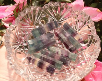 Torre de fluorita/Torre de cristal/Torre de cristal de fluorita/Torre de fluorita de 1,5 pulgadas/Fluorita/Cristal torres/fluorita arco iris/fluorita con bandas