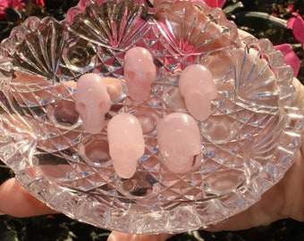 Cráneo de cristal de cuarzo rosa/2 CM Crystal Skull/Crystal Skull Carving/Rose Quartz Crystal Skull Carving/Rose Quartz Crystal Skulls