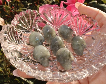 Cráneo de cristal de labradorita/2 CM Cráneo de cristal/Tallado de cráneo de cristal de cristal/Tallado de cráneo de cristal de labradorita/Cráneos de cristal de labradorita