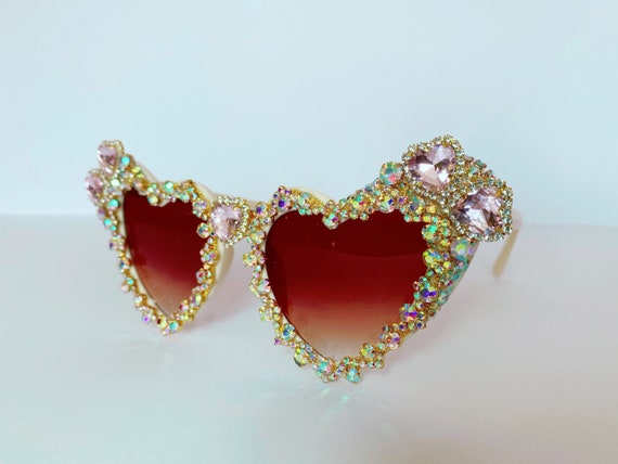 Heart-Shaped Crystal Sunglasses - Pink and Gold Gucci Metal Crystal Heart Frame Sunglasses GG0897S Pink Gold  main image 2