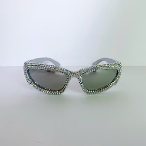 Festival Y2K Rhinestone Cyber Space Sunglasses in Pewter Silver.Disco Diamanté Space Shades Sunnies Holographic Iridescent Rave