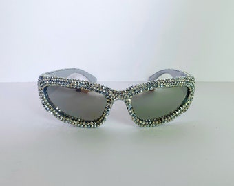 Festival Y2K Rhinestone Cyber Space Sunglasses in Pewter Silver.Disco Diamanté Space Shades Sunnies Holographic Iridescent Rave