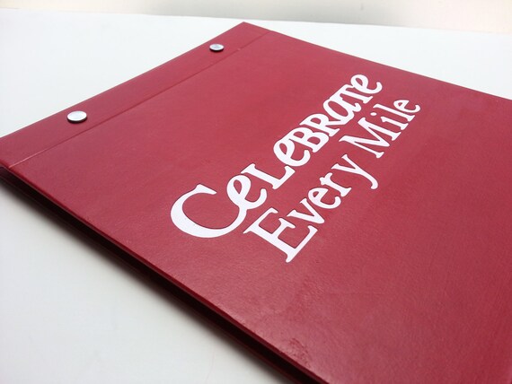 Porte dossard de course - célébrer chaque relié Mile - livre relié chaque à la main pour les coureurs - Bordeaux et blanc 63e531 Porte dossard de course - célébrer chaque relié Mile - livre relié chaque à la main pour les coureurs - Bordeaux et blanc 63e531