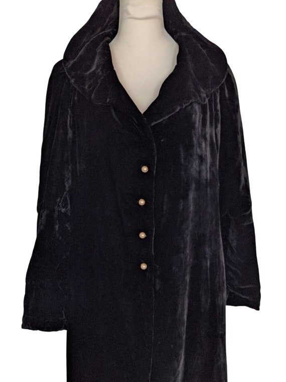 30s Velvet Opera Coat Black Velvet Pearl Button 1… - image 2