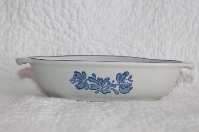 K5 Yorktowne by Pfaltzgraff Stoneware Oval Au Gratin Casserole Serving Dish
