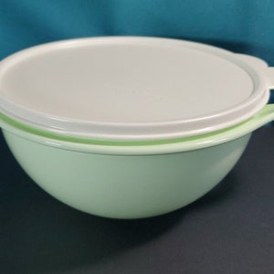 Tupperware 6 Cup Thats A Bowl White Mixing Bowl Blue Lid 3056 Vtg