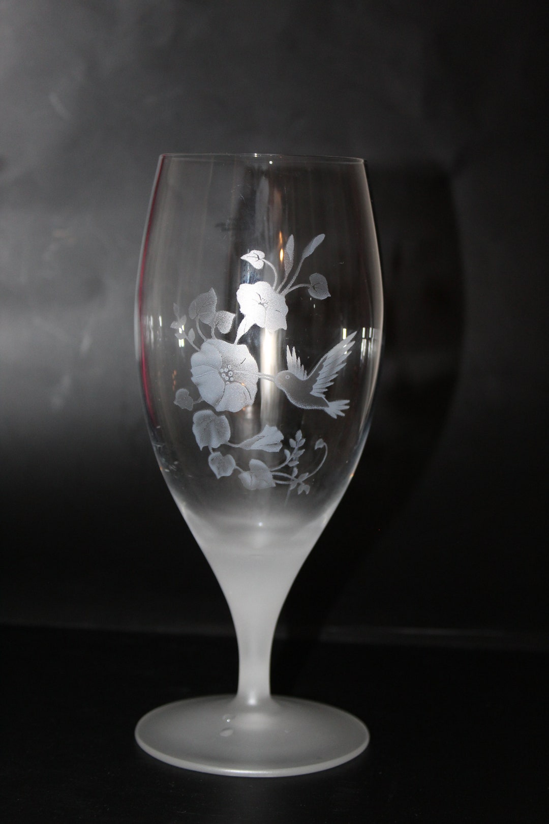 Crystal Iced Tea Hummingbird by AVON 7 7/8 Tall Frosted Base Blown ...