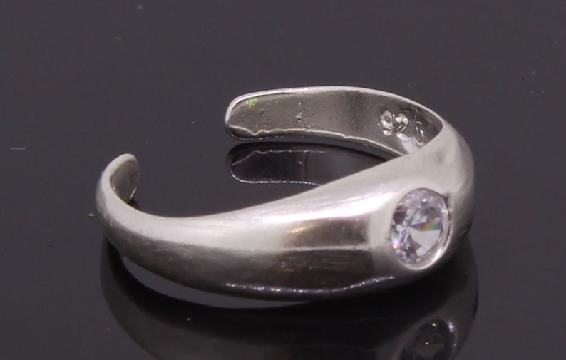 Cubic Zicronia Toe Ring Adjustable Silver 925