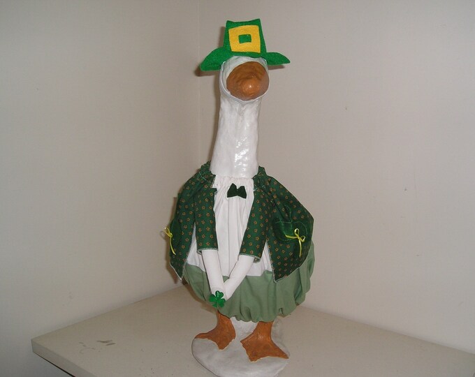 Best Dressed Goose Geese Clothes Outfit 2527 LARGE St. Patricks Day