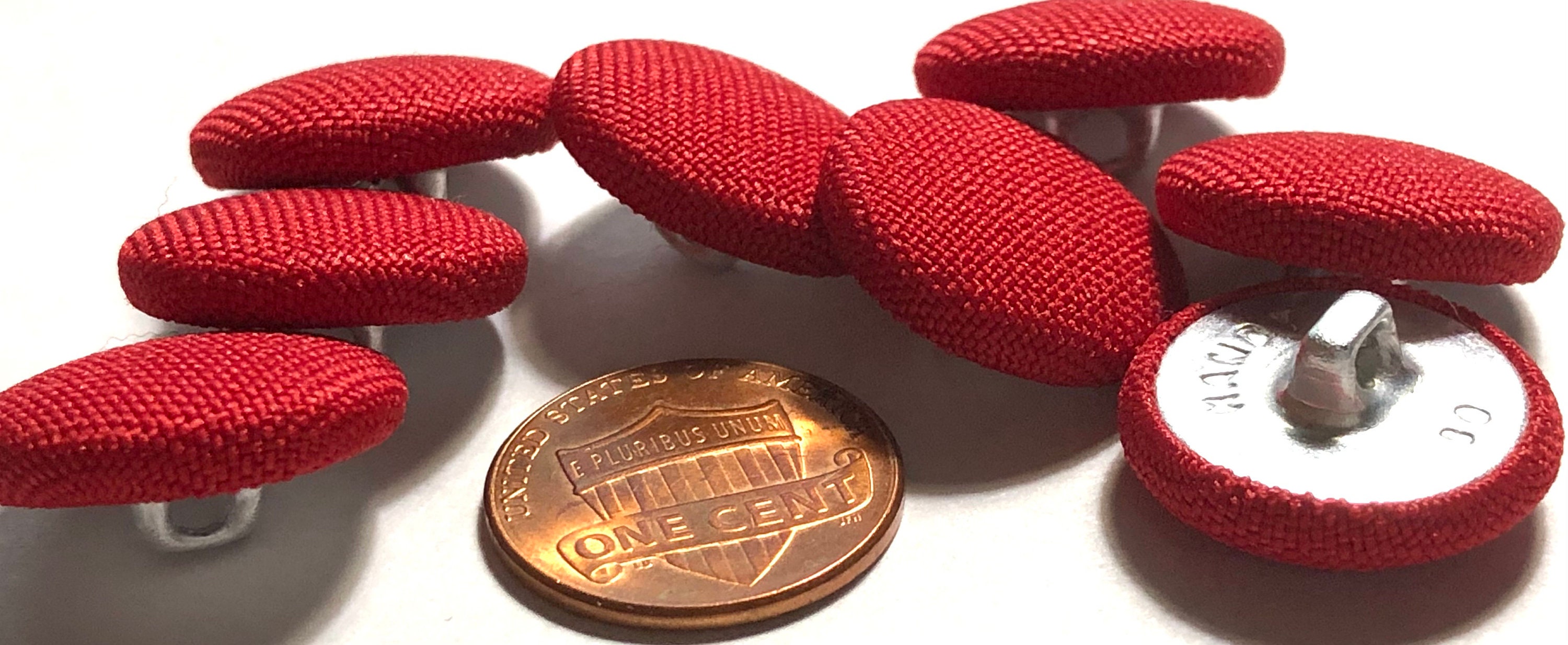 Lot De 8 Boutons Vintage Rouges - Diamètre 2,2 Cm, Légers, Référence 5783, Occasion
