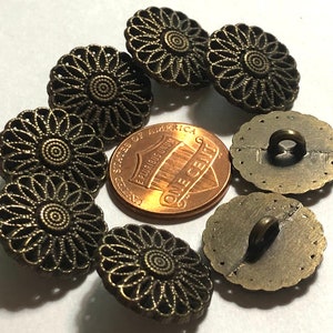 Set of 8 Beautiful Antique Brass Tone Metal Floral Flower Shank Buttons 11/16&quot; 17mm 12180