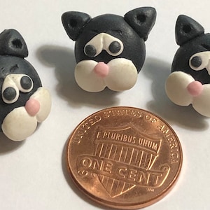 THREE JHB Hand-Painted Resin Black White Pink Cat? Kitty Kitten Shank Buttons 15mm Almost 5/8&quot; Tall 12544