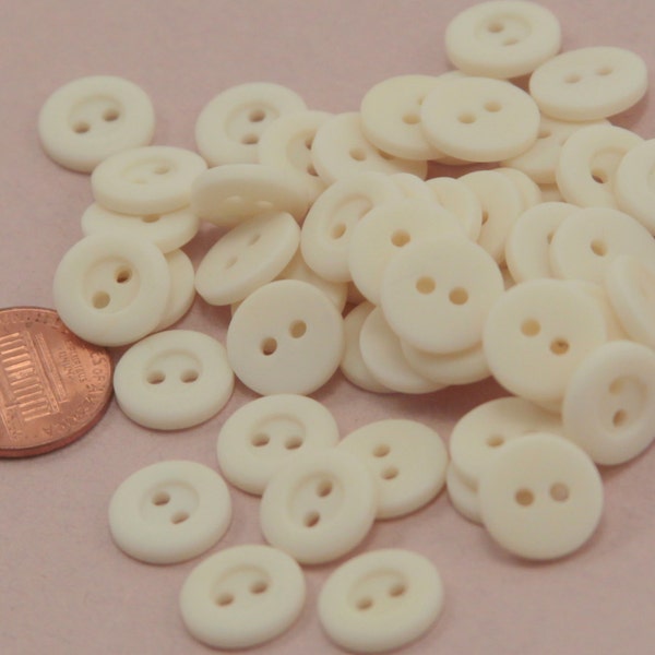 Lot of 24 Matte Cream Plastic Buttons 1/2" 12.5mm # 6554