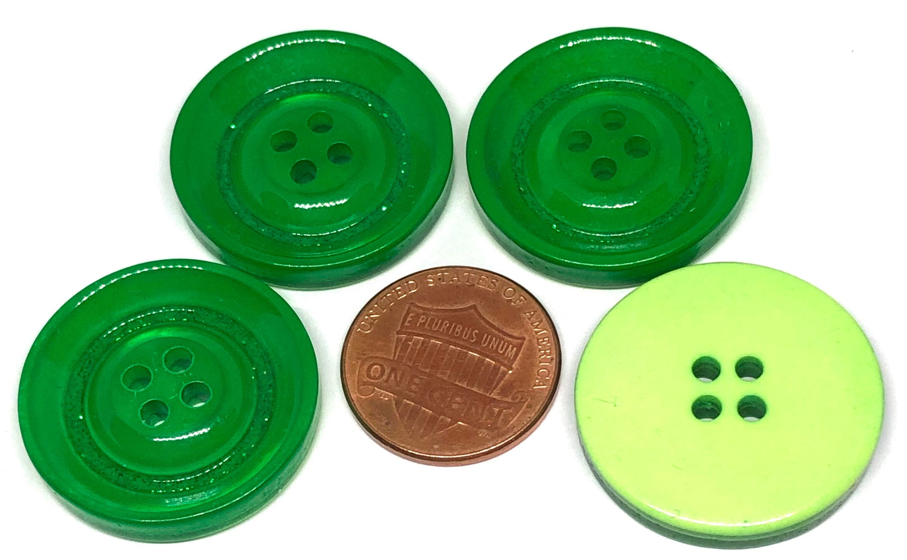 Knitting 4 Retro Bright Green Glittery Plastic Sewthrough 4hole Buttons 25mm 1 10595