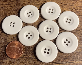 Lot De 8 Ou 10 Boutons Vintage Rouge Bombé à Pied - Tailles 1,7 Cm Et 2,2 Cm - Style Kitch Rétro - Occasion