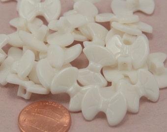 Lot of 12 Cream Plastic Bowtie Bow Tie Shaped Buttons 11/16" 17mm Wide (#6339)
