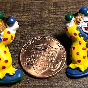 TWO Hand-painted Yellow Multi-color Plastic Resin Shank Buttons 1 1/16&quot; 27mm Tall 13109