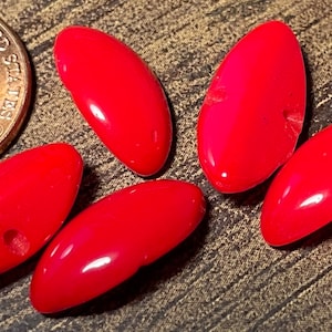 Set of 6 Vintage Unusual Glossy Red Glass Shank Toggle Buttons Note The Penny For Size Just Over 5/8&quot; 16.7mm Long 14337