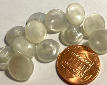 12 Small Vintage Flat Top Pearlized Off-white Plastic Shank Buttons 7/16" 11mm 13394