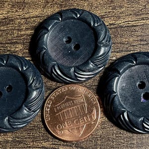 Set of 3 Beautiful Vintage Very Dark Navy Blue Plastic 2-hole Sew-through Buttons TINY CHIP 27mm 1 &1/16&quot; 15379