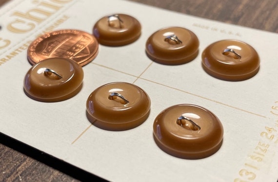 Lot De 6 Boutons Vintage Marron Incurvés Motif Creusé - Diamètre 22 Mm - Réf 240 - France