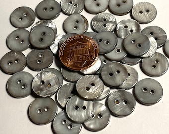 8 Pcs Only!  Set of 8 Small Iridescent Gray MOP Mother of Pearl Natural Shell 2-hole Sew-through Buttons 13mm 1/2" 13564