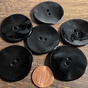 Set of 6 Beautiful Large Glossy Curved Light Weight Onyx Black Plastic 2-hole Sew-through Buttons 34mm 1 5/16" 12876