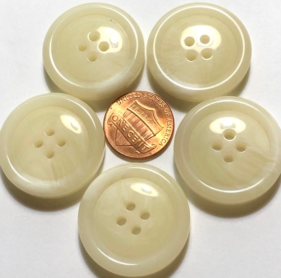 15mm Button - 2 Hole Flat Variegated - Cream 15mm Button - 2 Hole Flat Variegated - Cream