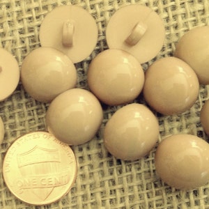 Lot of 12 Shiny Domed Tan Shank Plastic Buttons 9/16&quot; 15mm # 7335