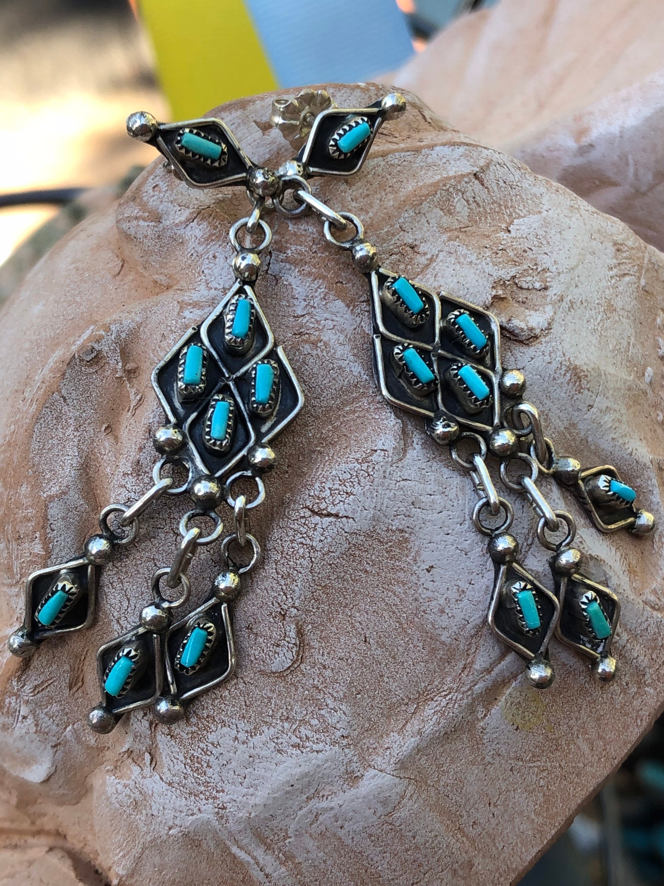 Mexican Turquoise + White Wood Chunky Hoop Earrings – The High Cotton  Collection