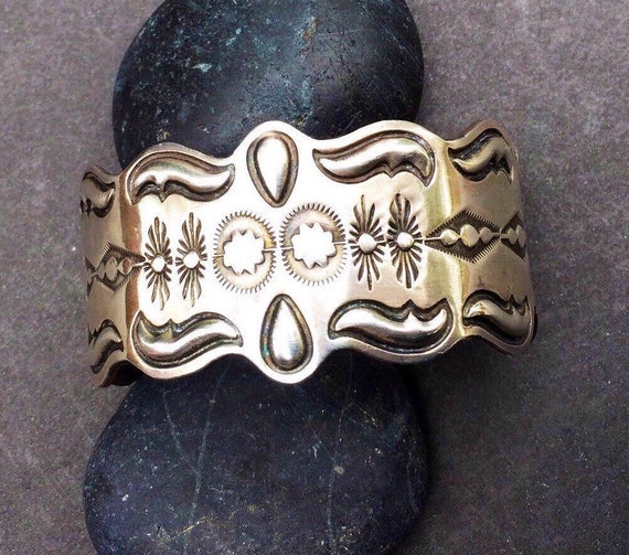 Incredible Waving Vintage Native American Navajo Sterling Silver Geometric Ring Old Incredible Waving Vintage Native American Navajo Sterling Silver Geometric Ring Old