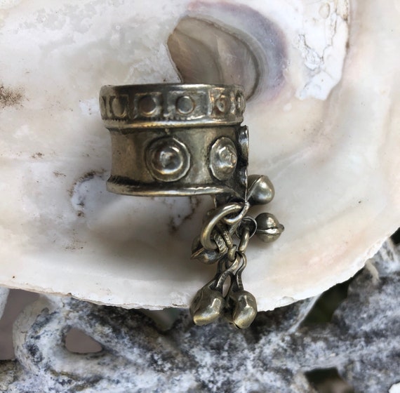 RING TIBETAN Silver Ruby Emerald Bell Vintage ban… - image 5