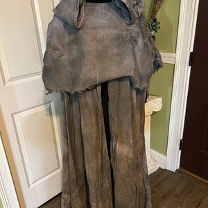 Distressed full cloak with capelet