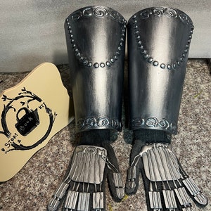 Gauntlets/gloves/Knight/medieval/ cosplay