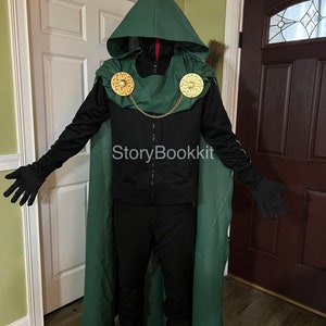 Green Cape with Clasp variants