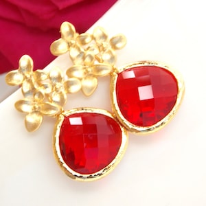 Wedding Jewelry, Red Earrings,Deep Red, Bright Red, Gift, Bridesmaid Jewelry, Dangle, Drop, Wedding Gifts, Gold, Bridesmaids Gifts, Post